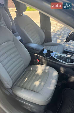 Седан Ford Fusion 2014 в 