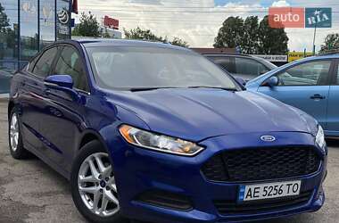 Седан Ford Fusion 2015 в 