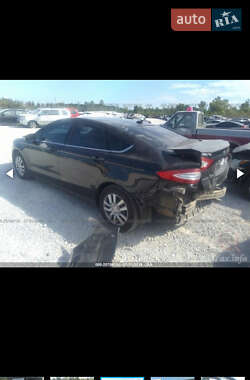 Седан Ford Fusion 2014 в 