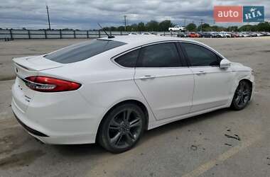 Седан Ford Fusion 2018 в 