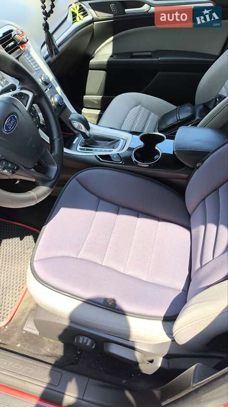 Седан Ford Fusion 2016 в Черкассах