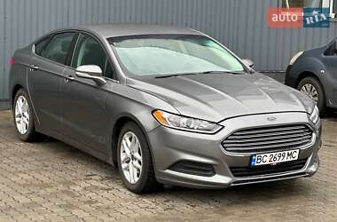 Седан Ford Fusion 2013 в 