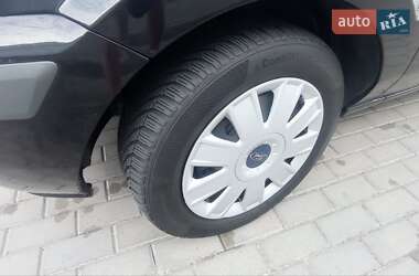Хэтчбек Ford Fusion 2007 в 