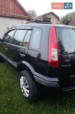Хэтчбек Ford Fusion 2005 в 