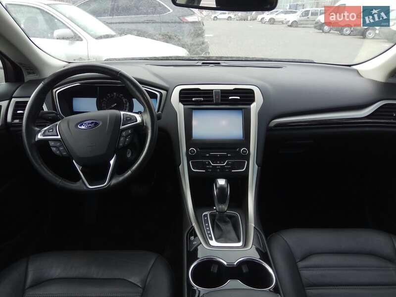 Седан Ford Fusion 2016 в Чернігові