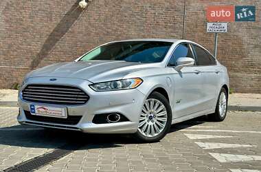 Седан Ford Fusion 2014 в 
