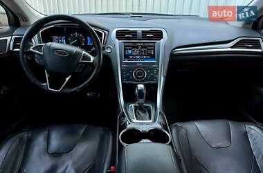 Седан Ford Fusion 2014 в 