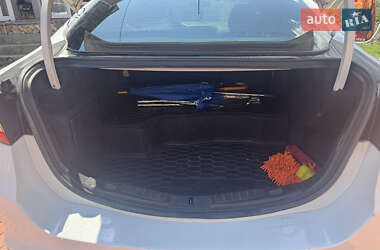 Седан Ford Fusion 2014 в 