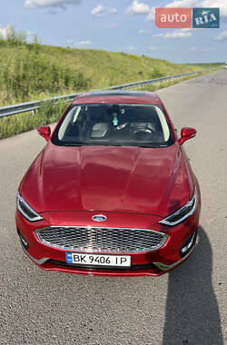 Седан Ford Fusion 2020 в 