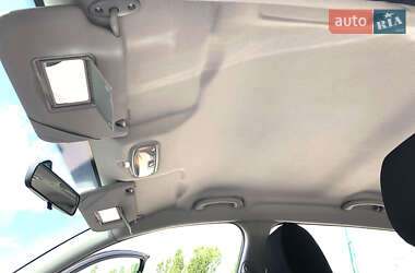 Хэтчбек Ford Fusion 2011 в 