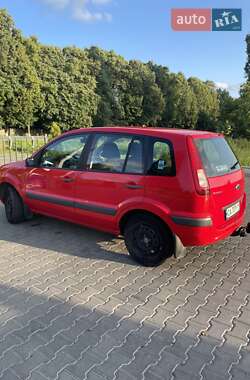 Хэтчбек Ford Fusion 2006 в 
