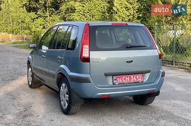 Хэтчбек Ford Fusion 2009 в 