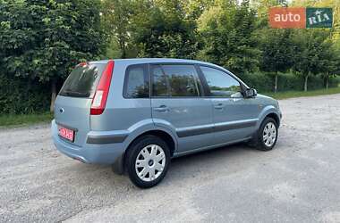 Хэтчбек Ford Fusion 2009 в 