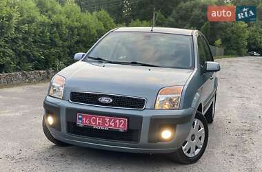 Хэтчбек Ford Fusion 2009 в 