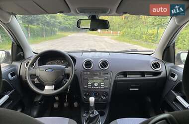Хэтчбек Ford Fusion 2009 в 