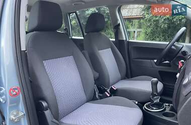 Хэтчбек Ford Fusion 2009 в 