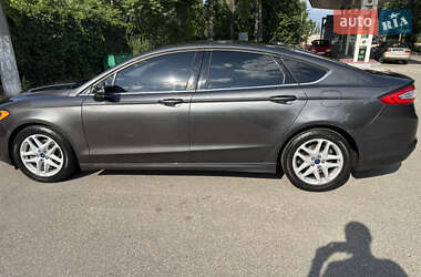 Седан Ford Fusion 2014 в 