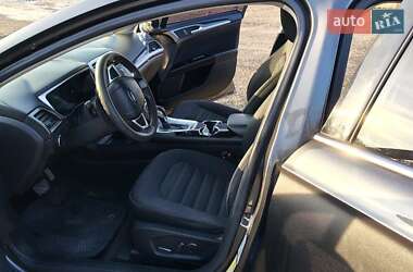 Седан Ford Fusion 2014 в 