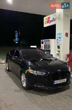 Седан Ford Fusion 2013 в 