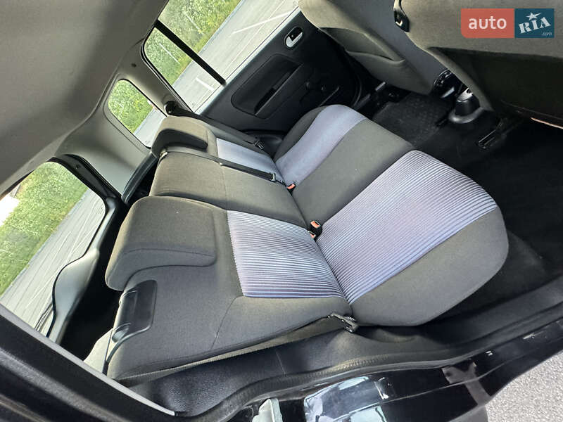 Хэтчбек Ford Fusion 2006 в Виннице