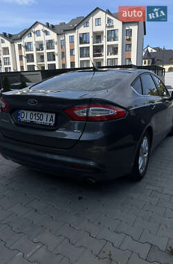 Седан Ford Fusion 2016 в 