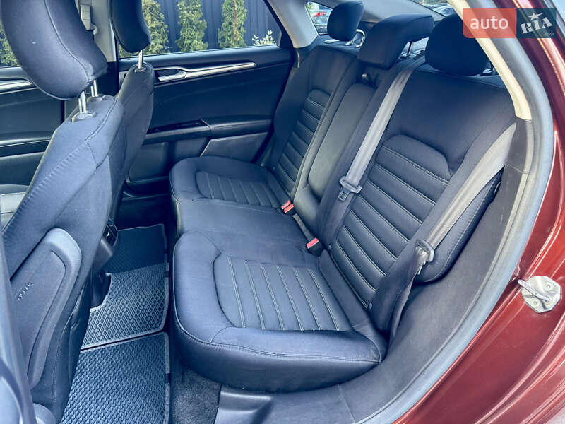 Седан Ford Fusion 2015 в Киеве фото 12 Седан Ford Fusion 2015 в Киеве