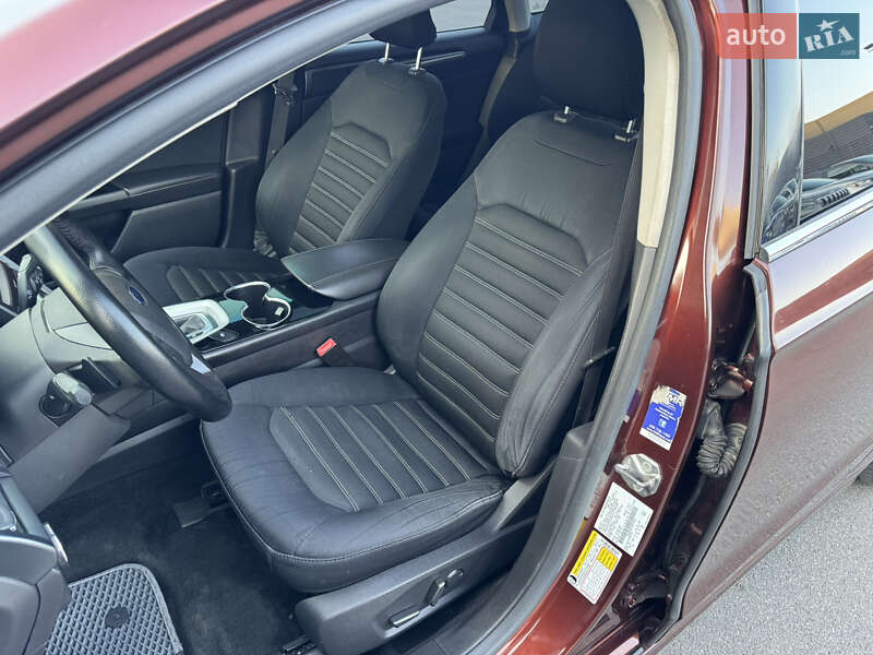 Седан Ford Fusion 2015 в Киеве фото 15 Седан Ford Fusion 2015 в Киеве