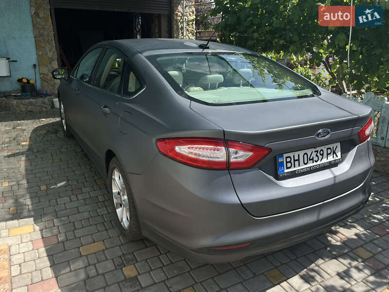Седан Ford Fusion 2015 в Одессе