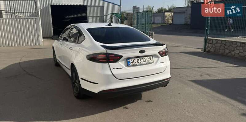 Седан Ford Fusion 2016 в Хмельницком фото 4 Седан Ford Fusion 2016 в Хмельницком
