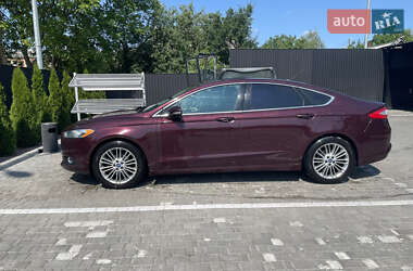 Седан Ford Fusion 2012 в 