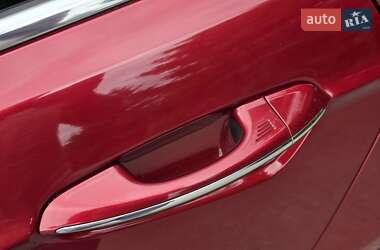 Седан Ford Fusion 2017 в 