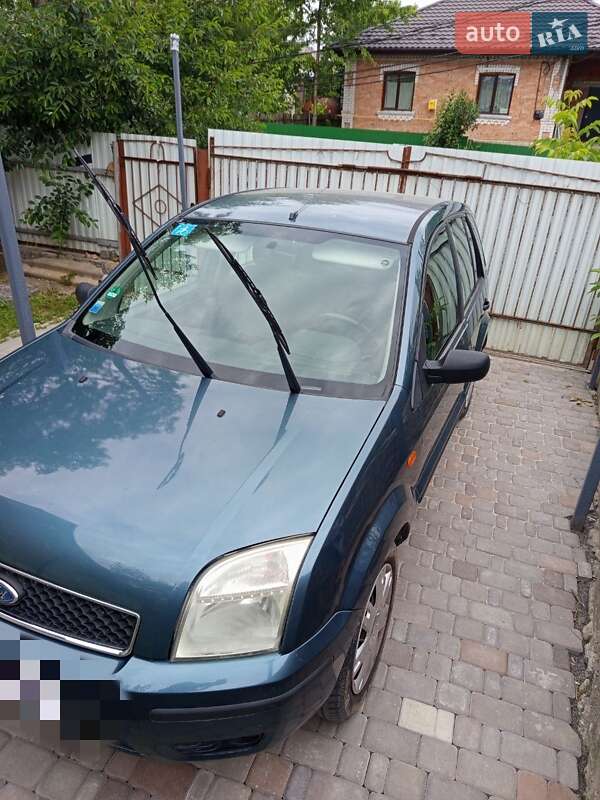 Хэтчбек Ford Fusion 2004 в Виннице
