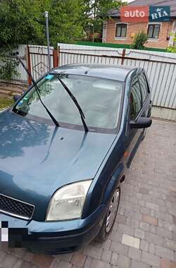 Хэтчбек Ford Fusion 2004 в 