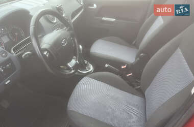 Хэтчбек Ford Fusion 2011 в 
