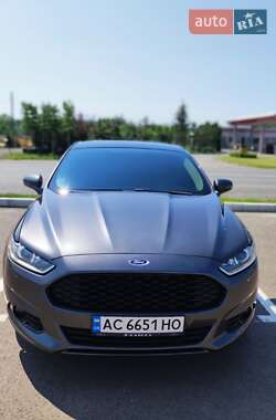 Седан Ford Fusion 2015 в 