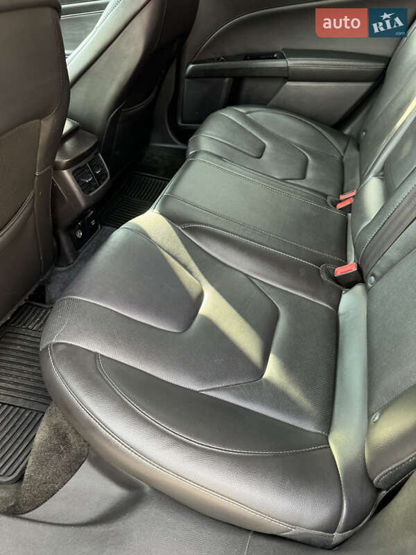 Седан Ford Fusion 2015 в Киеве фото 15 Седан Ford Fusion 2015 в Киеве