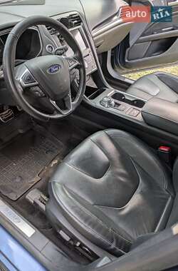 Седан Ford Fusion 2018 в 