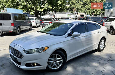 Седан Ford Fusion 2013 в 
