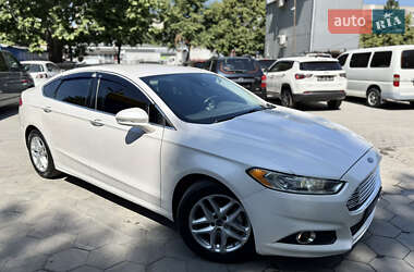 Седан Ford Fusion 2013 в 