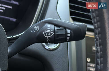 Седан Ford Fusion 2013 в 