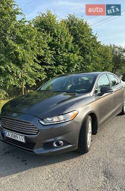 Седан Ford Fusion 2015 в Лысянке