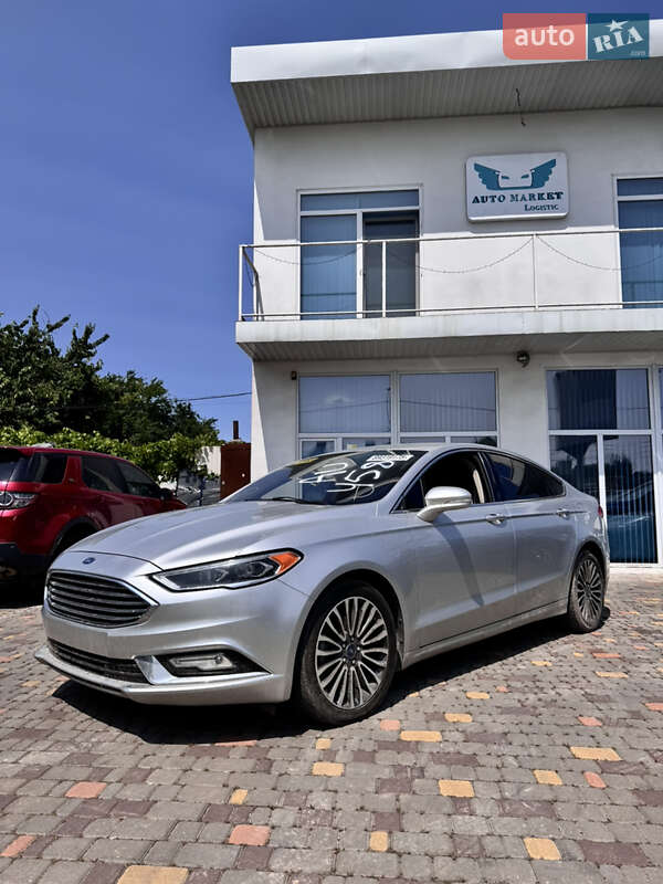 Седан Ford Fusion 2017 в 