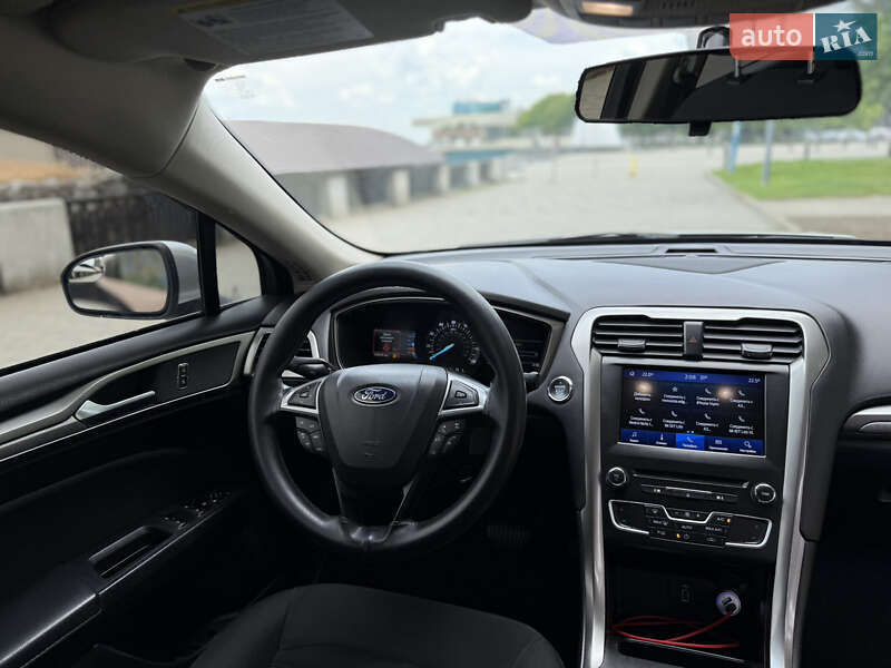 Седан Ford Fusion 2018 в Днепре