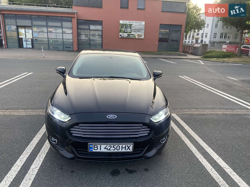 Седан Ford Fusion 2013 в Полтаве