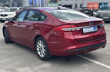 Седан Ford Fusion 2017 в 