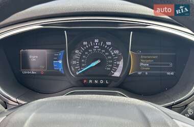 Седан Ford Fusion 2017 в 