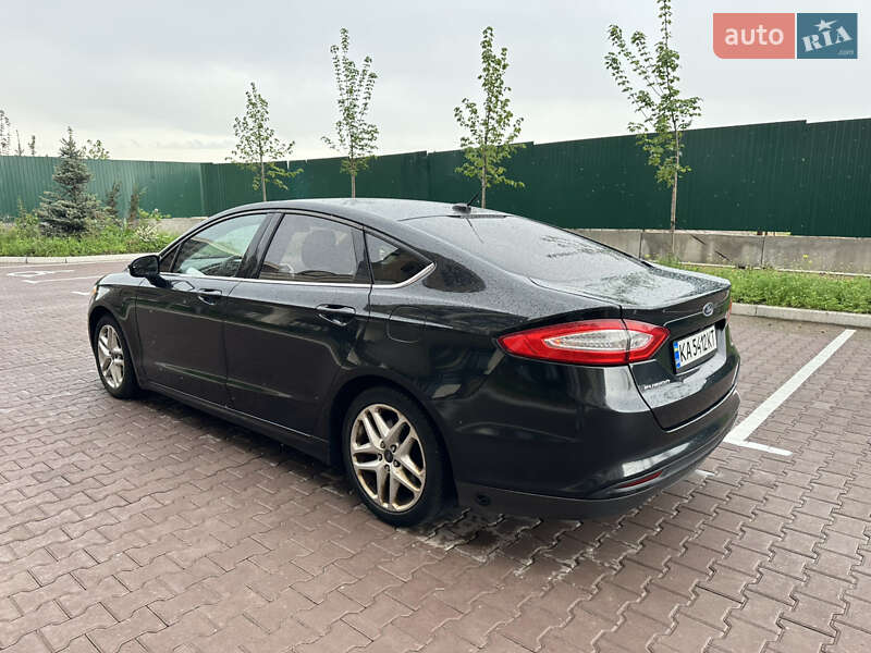 Седан Ford Fusion 2015 в Киеве