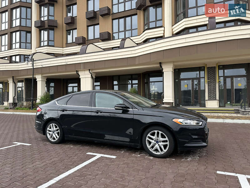 Седан Ford Fusion 2015 в Киеве