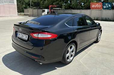 Седан Ford Fusion 2014 в Одесі