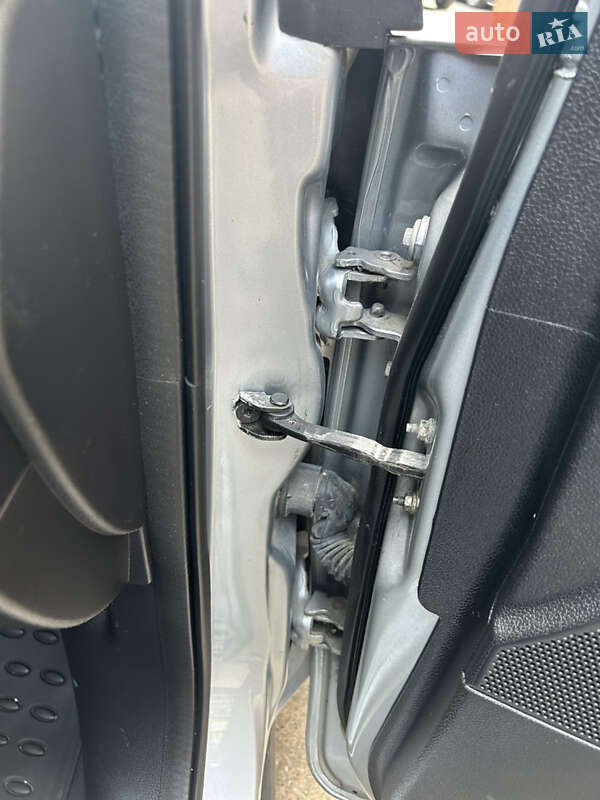 Хэтчбек Ford Fusion 2005 в Киеве